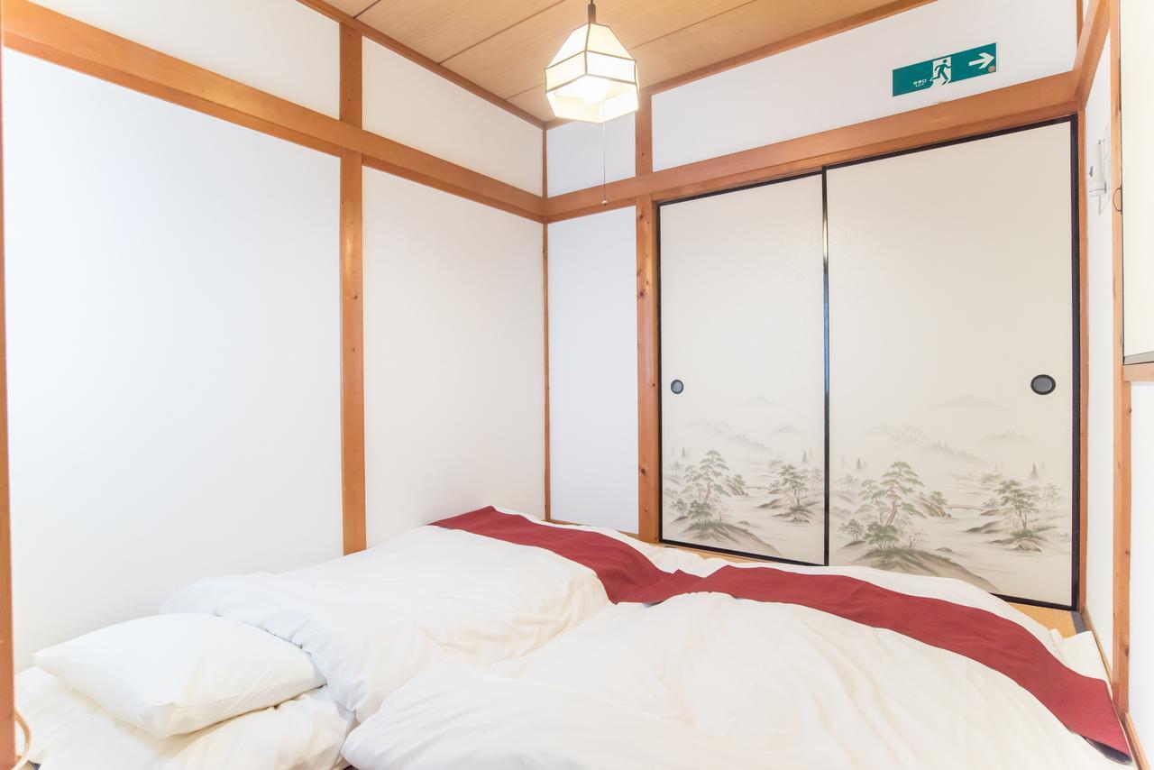 Отель J Relax Kyoto Saiin Экстерьер фото